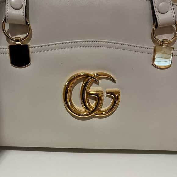 Gucci Arli Large Handle Bag Purse - Picture 3 of 16